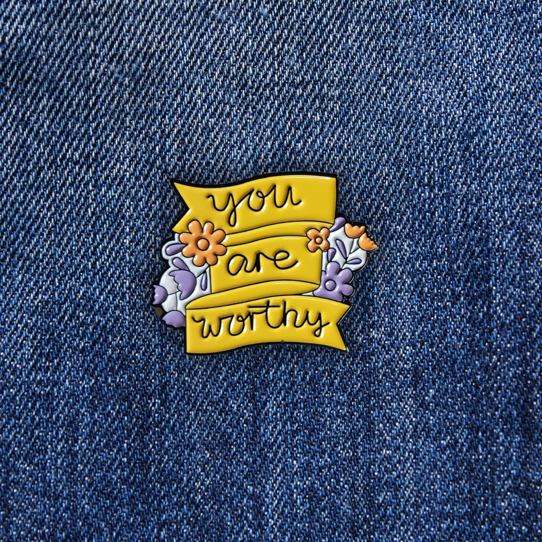 Pins YOU ARE WORTHY sur un jean