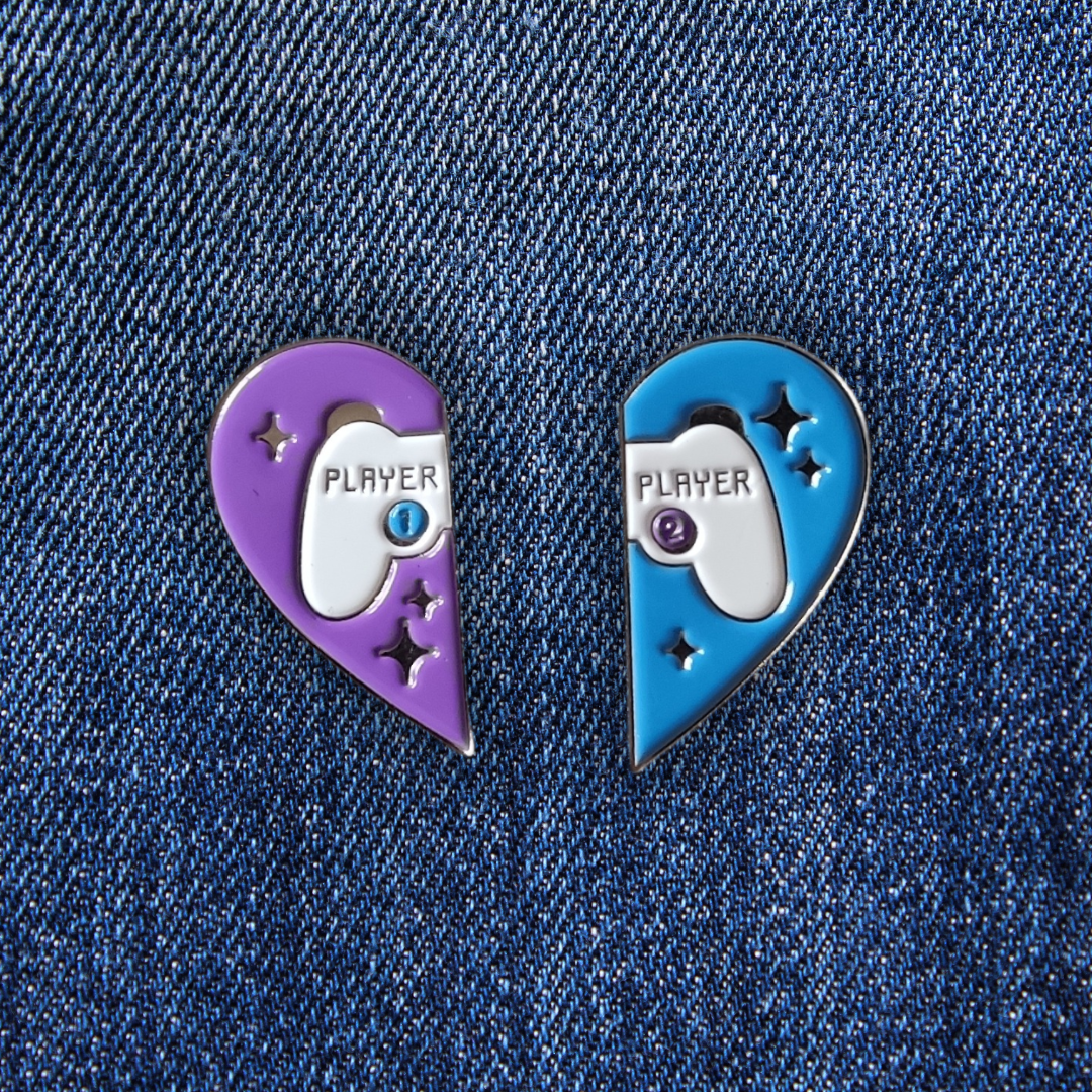 Pins Player 1 & Player 2 sur un jean 