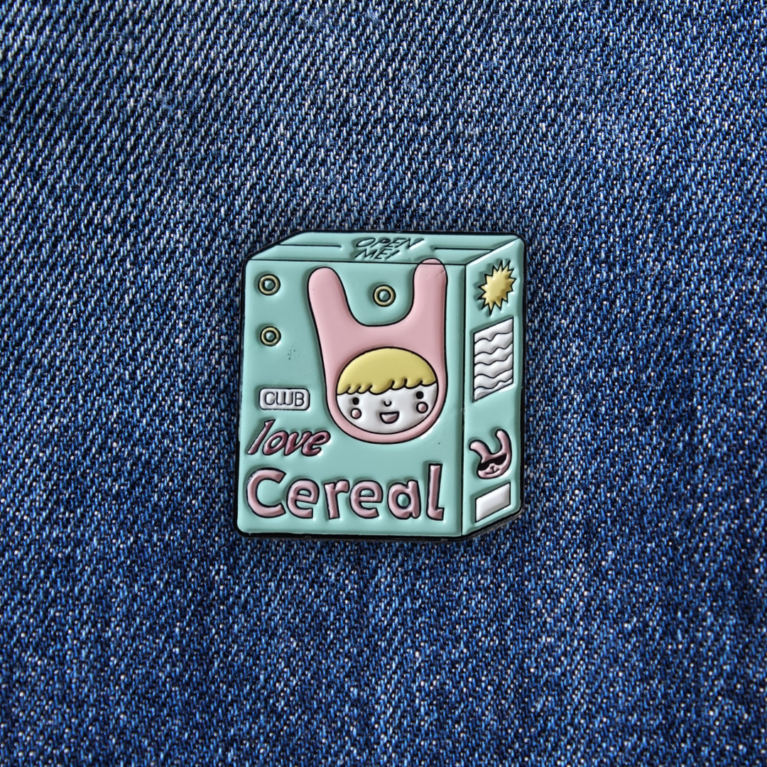 Pins Boite de Céréales Kawaii sur un jean