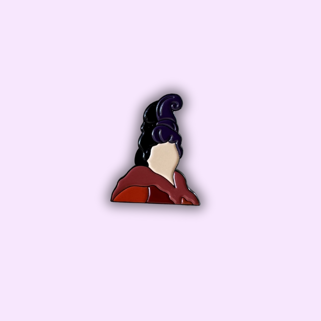 Pin's "MARY SANDERSON"