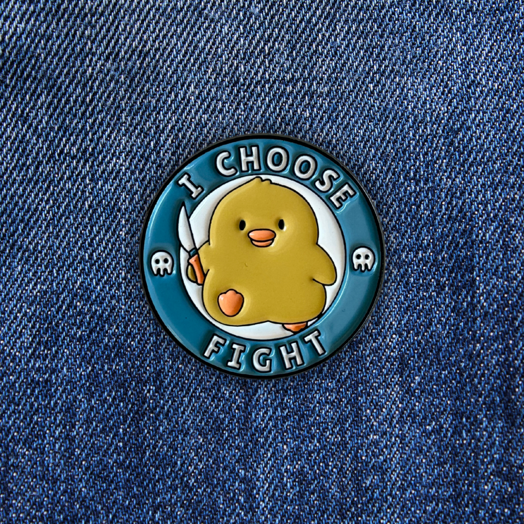 Pins I CHOOSE FIGHT sur un jean