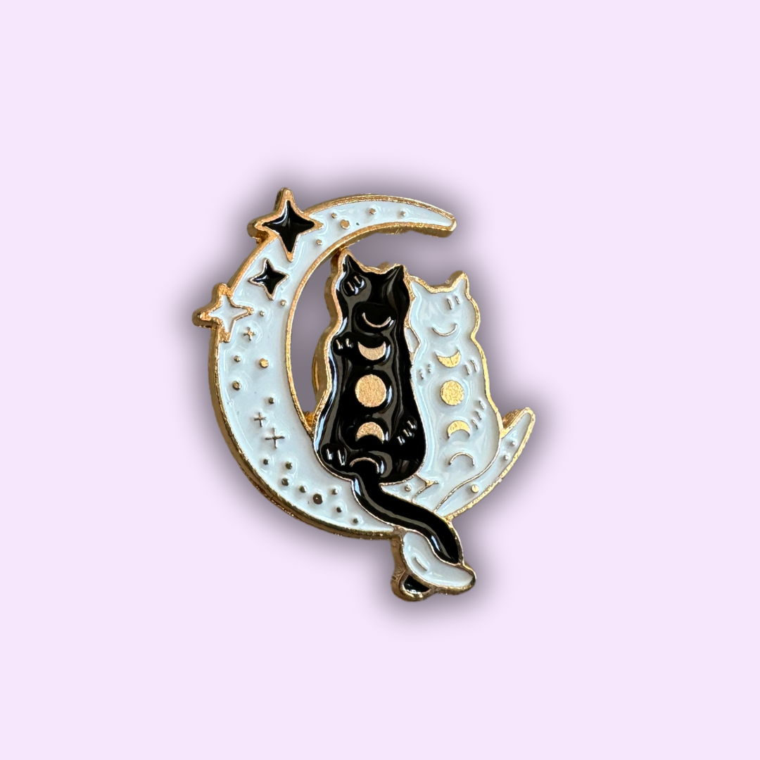 Pin's "Chat Lunaire"