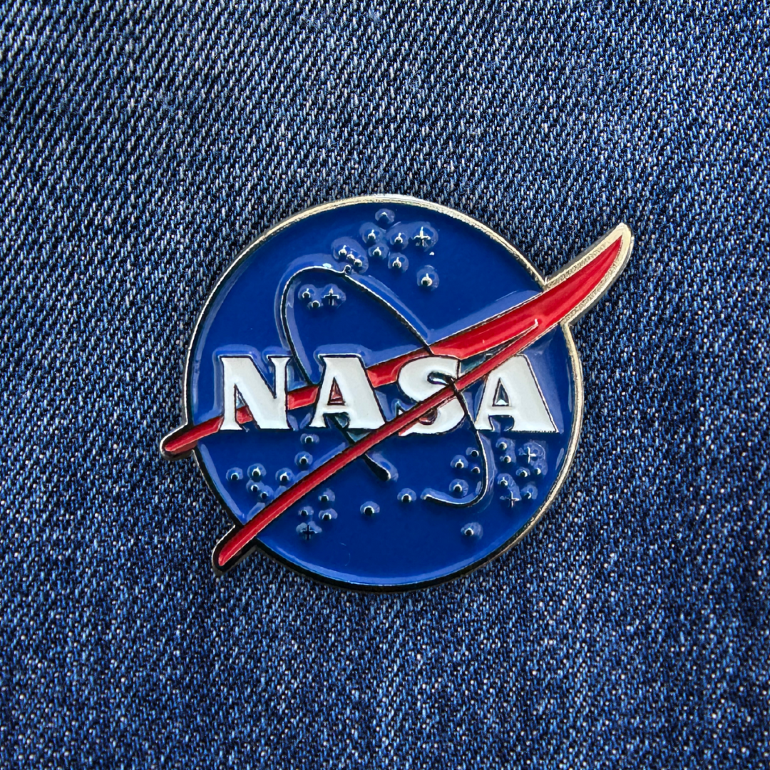 Pins NASA sur un jean